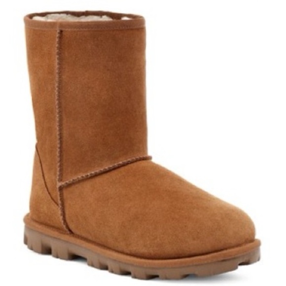 UGG Essential Bootie Chestnut - Picture 2 of 12